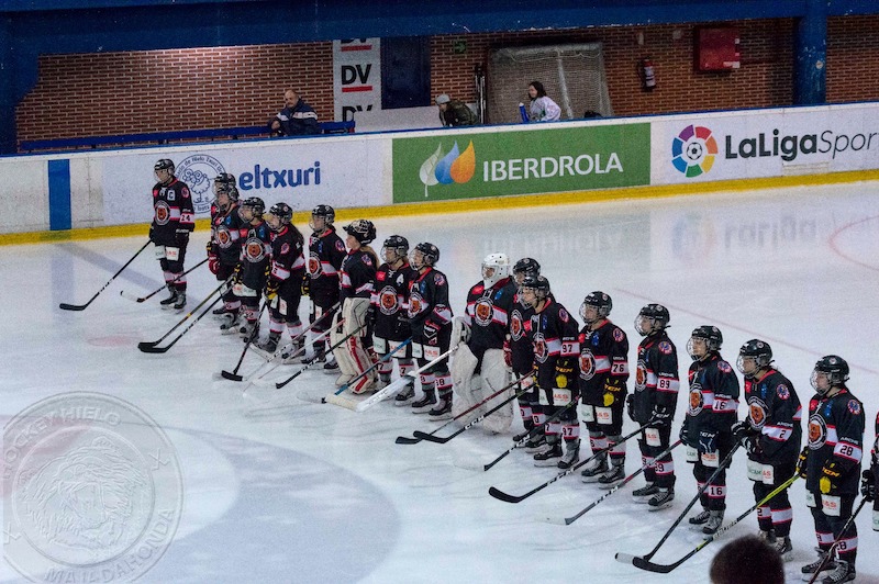 Felicitaciones al equipo de Hockey Hielo Femenino por su «doblete»